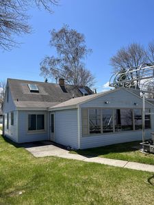 944 Iroquois Ave, Prudenville, MI, 48651