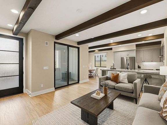 2nd image of 1601 San Remo Pl Unit 101