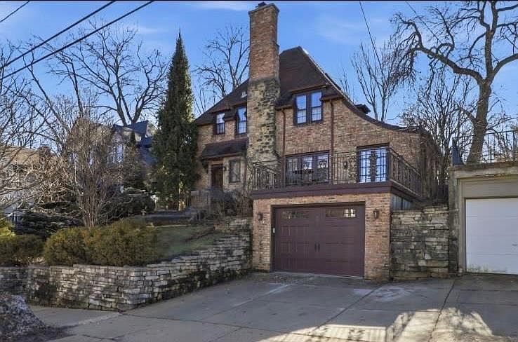 1st image of 2215 Regent Street