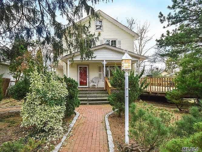 1st image of 217 Glen Cove Ave