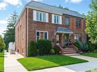 734 157th St, Whitestone, NY 11357