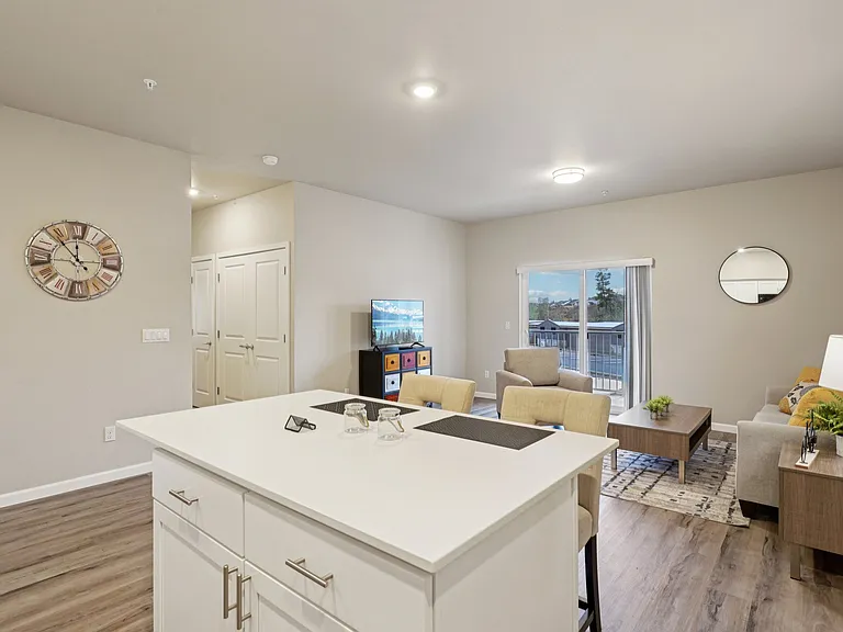 Tahoma Terrace Apartments — Photo 81
