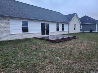 32 Downing Dr, Trafalgar, IN