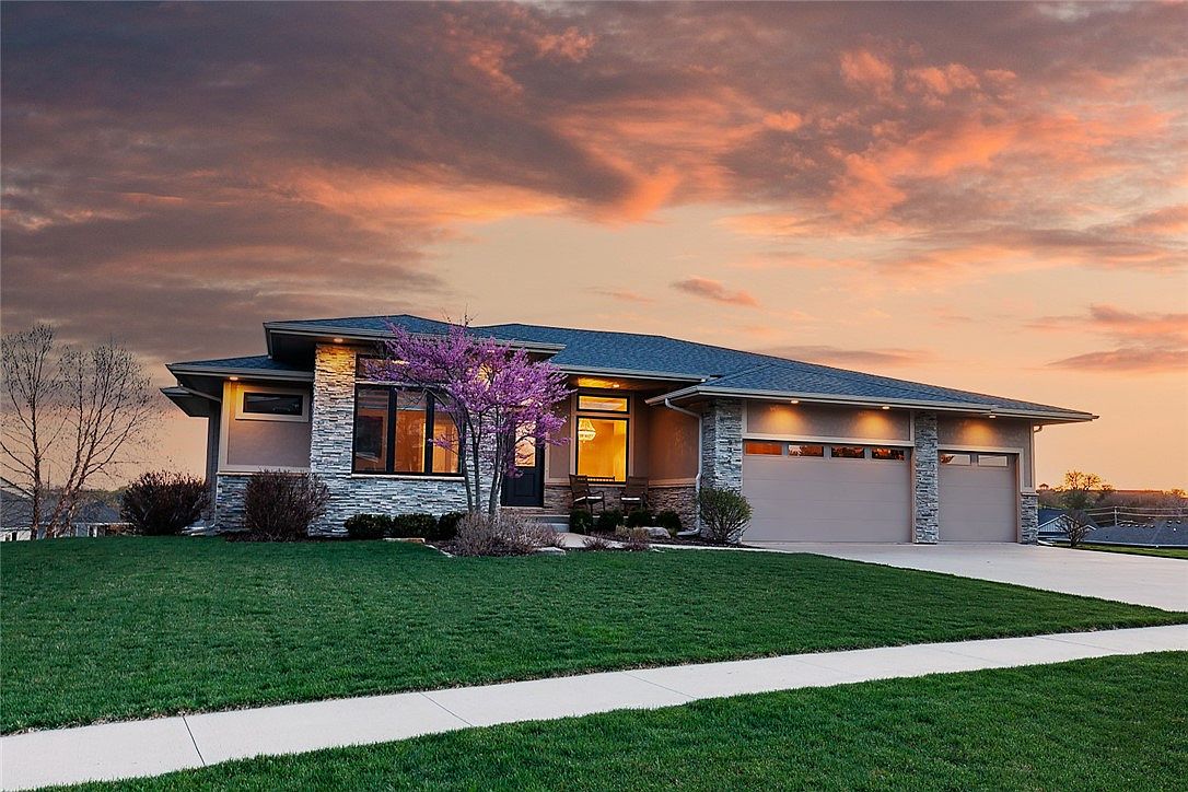 972 65th St, West Des Moines, IA 50266 Zillow