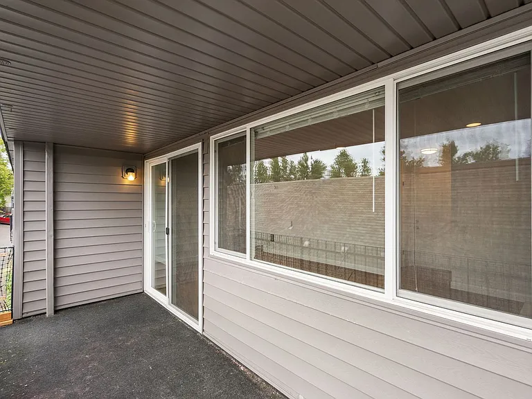 926-928 SE 49th Ave — Photo 12