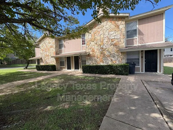 1601 N Nolan River Rd #D, Cleburne, TX 76033