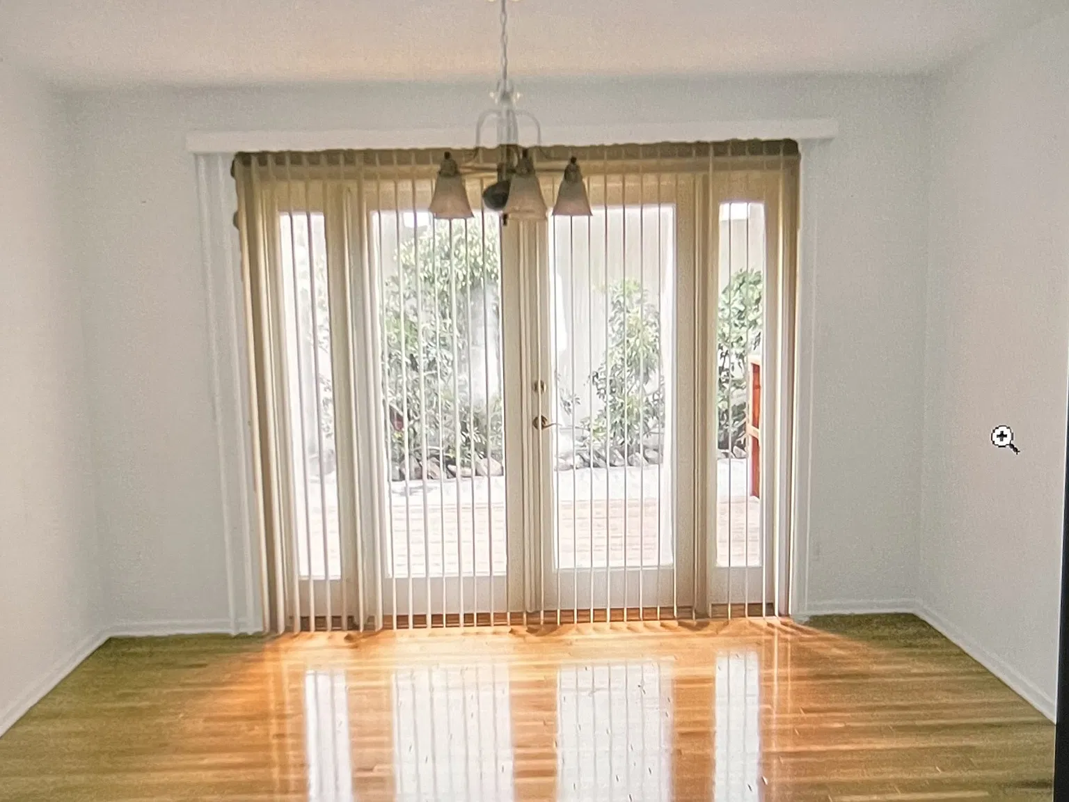 4 bed, 2.5 bath, 2000 sqft, $6,500 — Photo 4