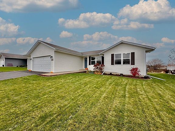 2nd image of 4308 Sandhill Dr