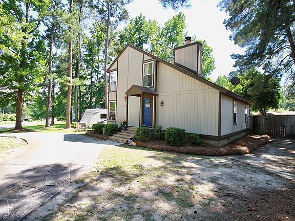3rd image of 147 Griswood Dr