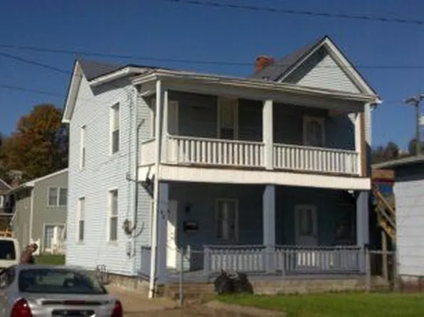 621 38th St, Bellaire, OH 43906