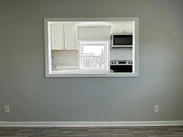 Somerset Apartments — Photo 4