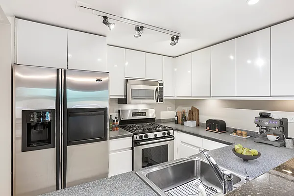 Sold by Compass | media 4