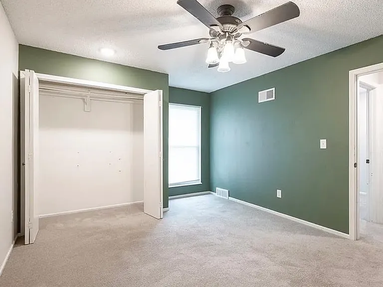 5722 N London Ave — Photo 4