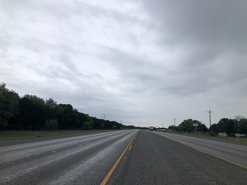 2nd image of 8292 E Highway 190