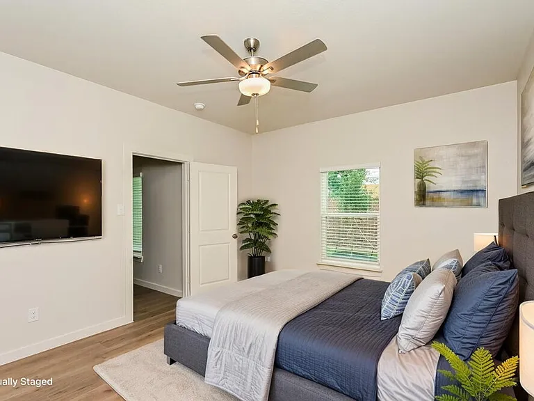 1513 Harvester Dr — Photo 10