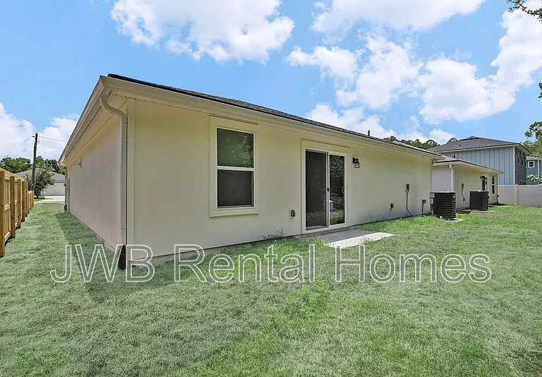 3205 Echo St — Photo 14