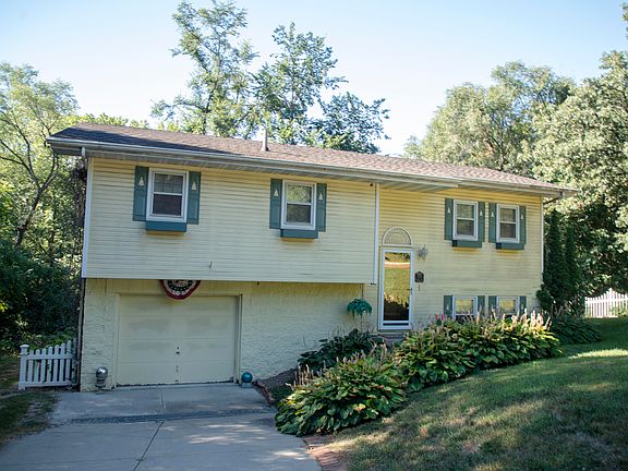 4th image of 709 Beacon Dr