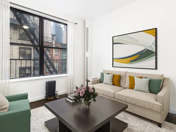 341 West 45th Street image 1 of 7