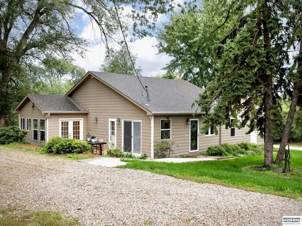 702 County Road K, Yutan, NE 68073