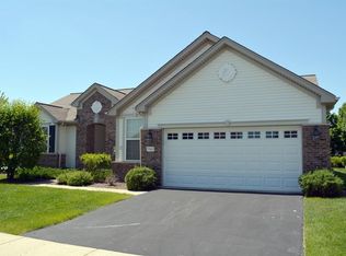 11863 Wildrose Dr, Huntley, IL 60142
