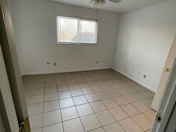 5th image of 109 Pearl Dr #109