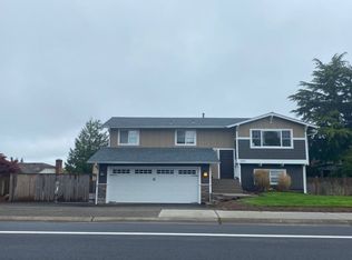 1747 211th Way NE, Sammamish, WA 98074