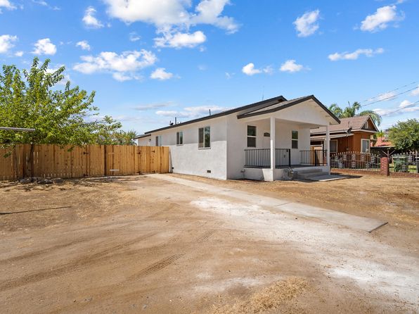 1166 E Park Way, Dinuba, CA 93618