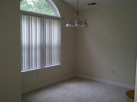 5th image of 126 NE 14th St
