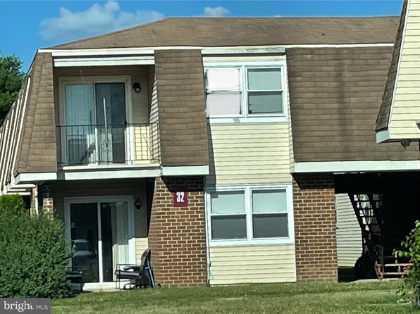 32-3 Florence Tollgate Pl, Florence, NJ 08518