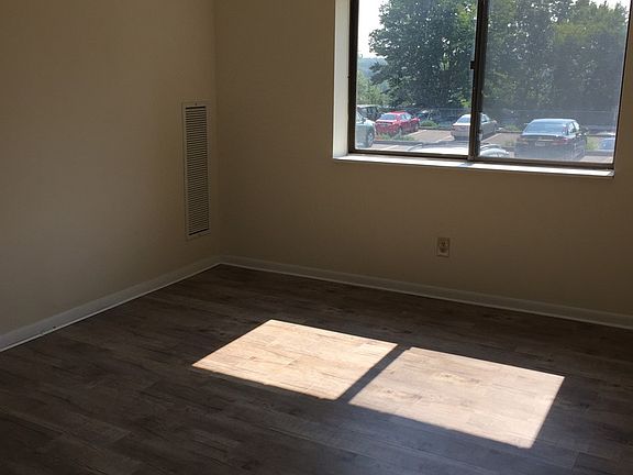 4th image of 835-865 Mix Ave #3310