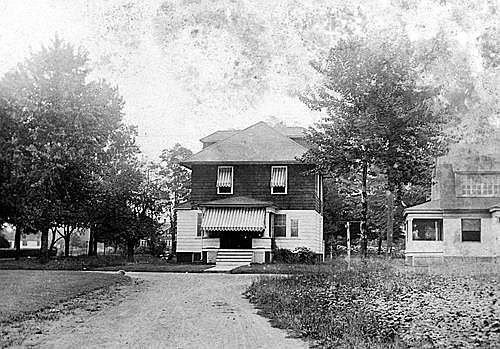 2nd image of 51 Farrandale Ave