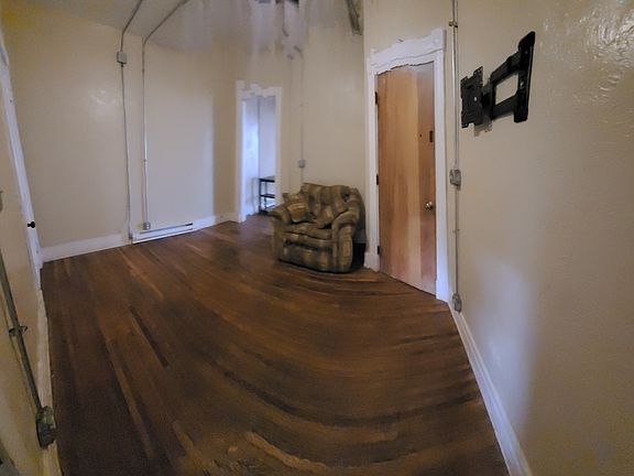 5th image of 1710 Central Ave #8