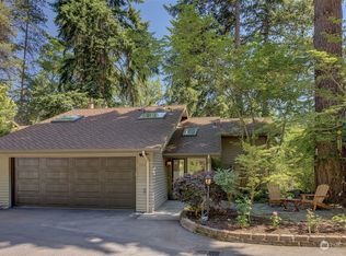 1104 109th Ave SE, Bellevue, WA
