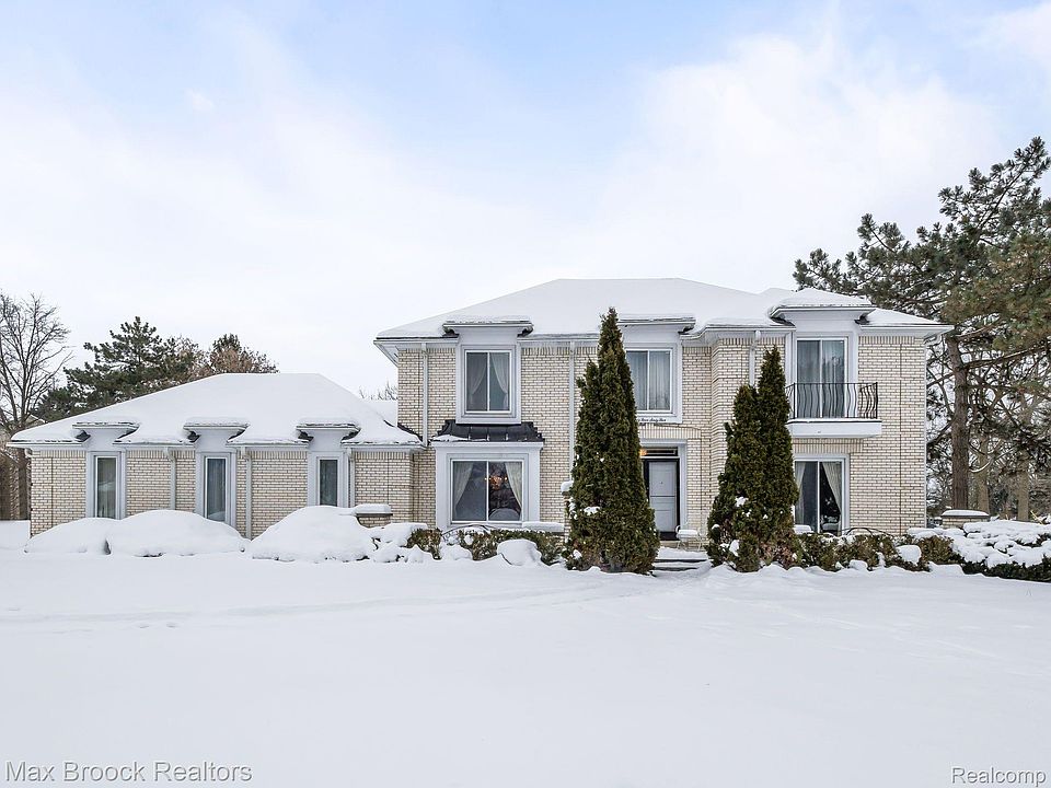 1st image of 4465 Strathdale Ln