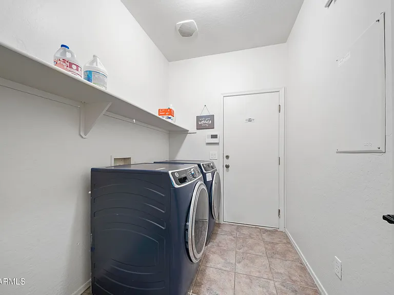 17239 W Ironwood St — Photo 37