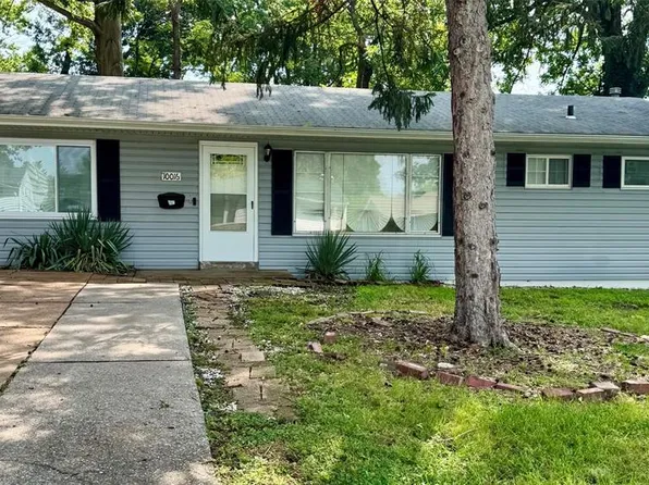 10016 Lakemoor Dr, Saint Louis, MO 63136