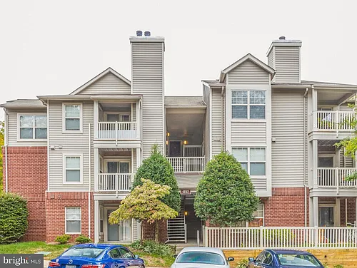1727 Ascot #A Photo 1