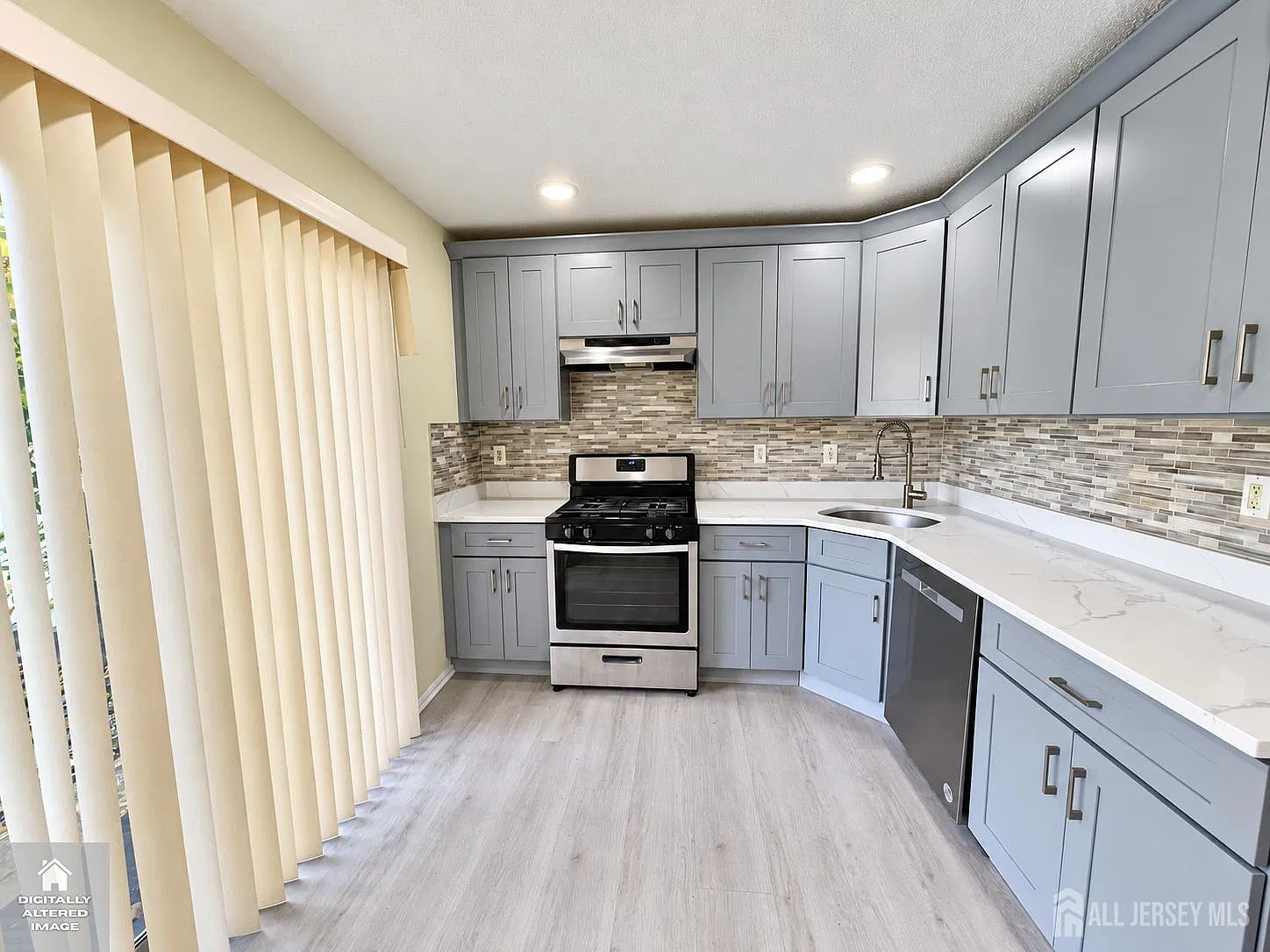 3 bed, 2.5 bath, $2,850 — Photo 3
