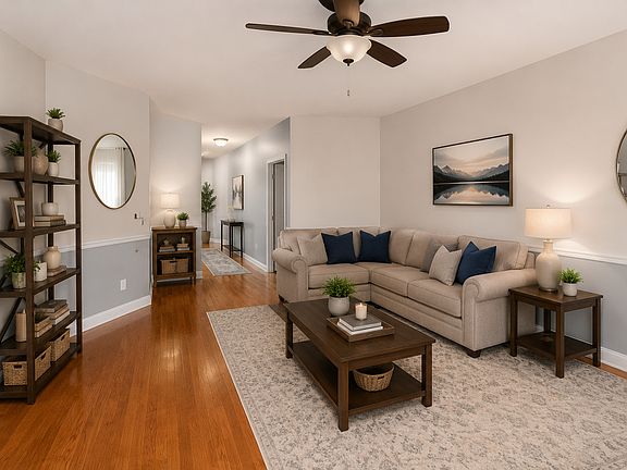 5th image of 1648 Colchester Ln