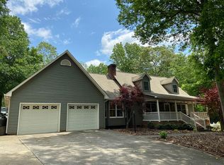 492 Ridgeway Ln, Lexington, NC 27295