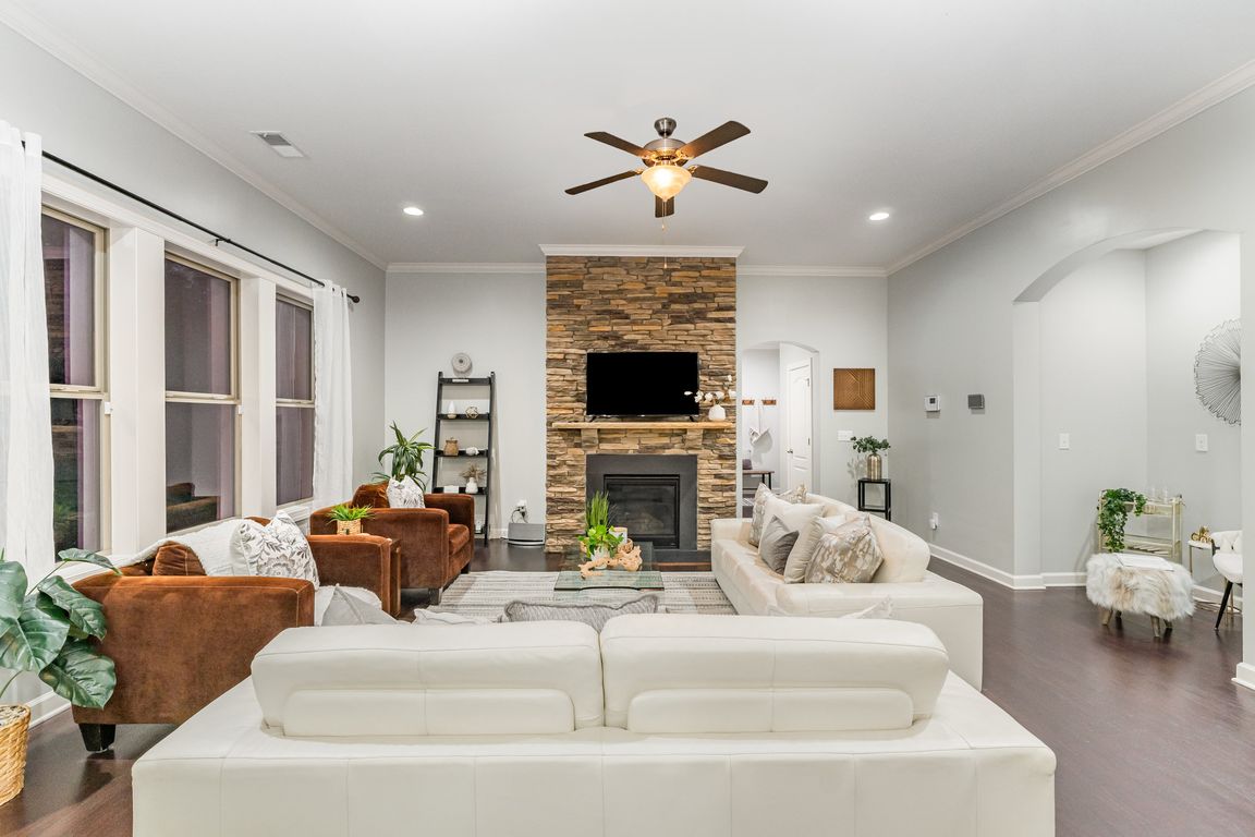 next background image