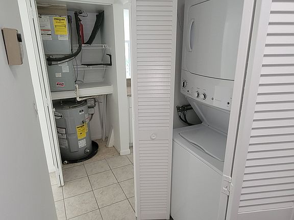 2nd image of 160 Live Oak Woods Ct APT 4C