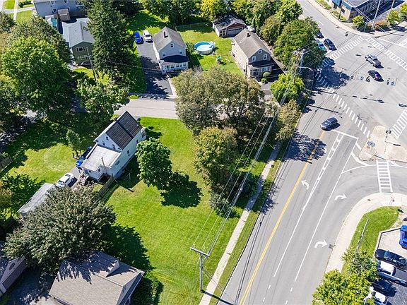 3rd image of 212/214 Oak St Lot 6
