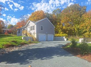 65 Carlyle Ave, Troy, NY 12180