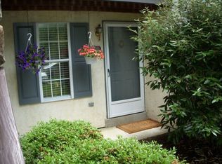 261 Valley Stream Ln, Wayne, PA 19087