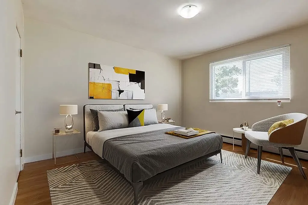 Eastwood Apartments — Photo 3