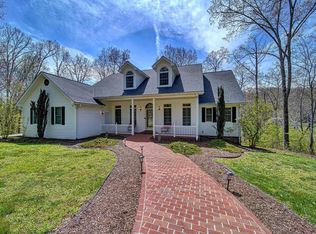 3204 Galloway Rd, Blue Ridge, GA 30513