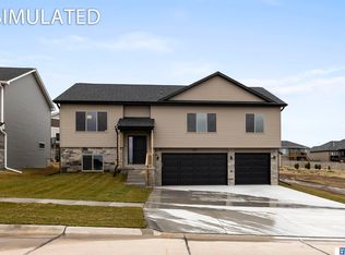 1221 SW 36th St, Lincoln, NE 68522
