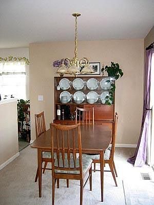 4th image of 8607 Somerset Ln