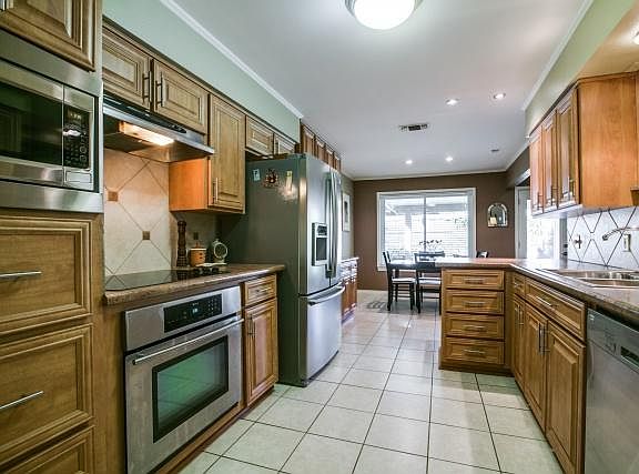 5th image of 664 Highland Park Dr